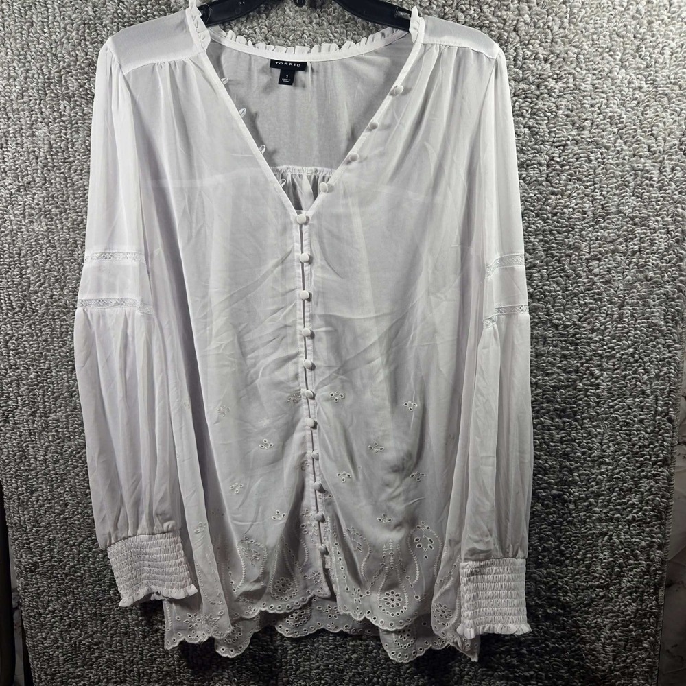 Torrid Blouse White Eyelet Lace Smocked Cuff Peasant Top Womens 1x